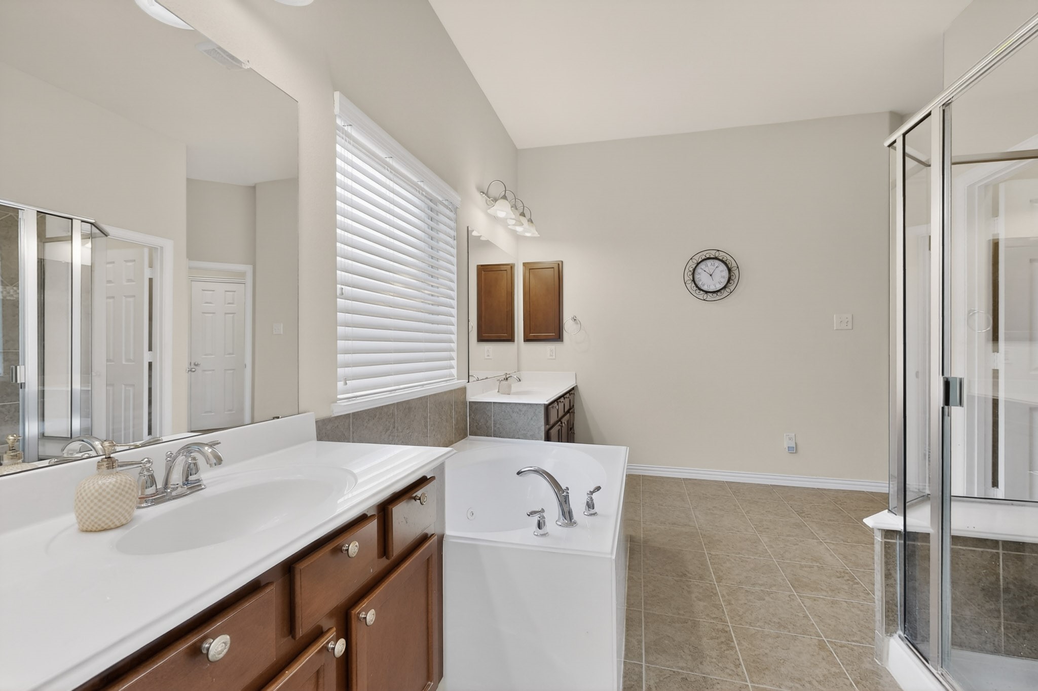 2440 Lismore Lane Irving TX 75063