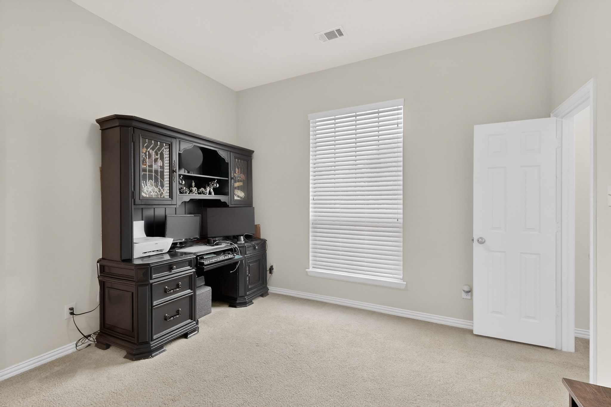 2440 Lismore Lane Irving TX 75063