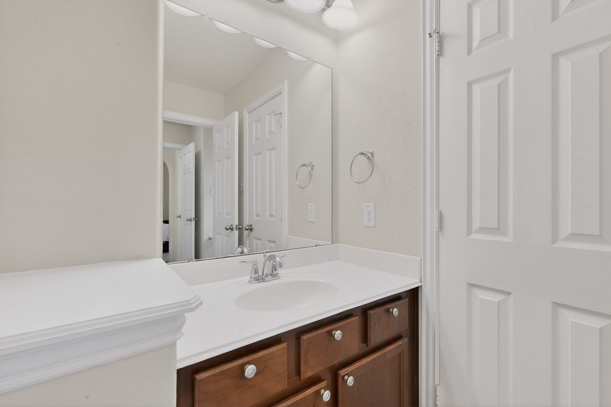 2440 Lismore Lane Irving TX 75063