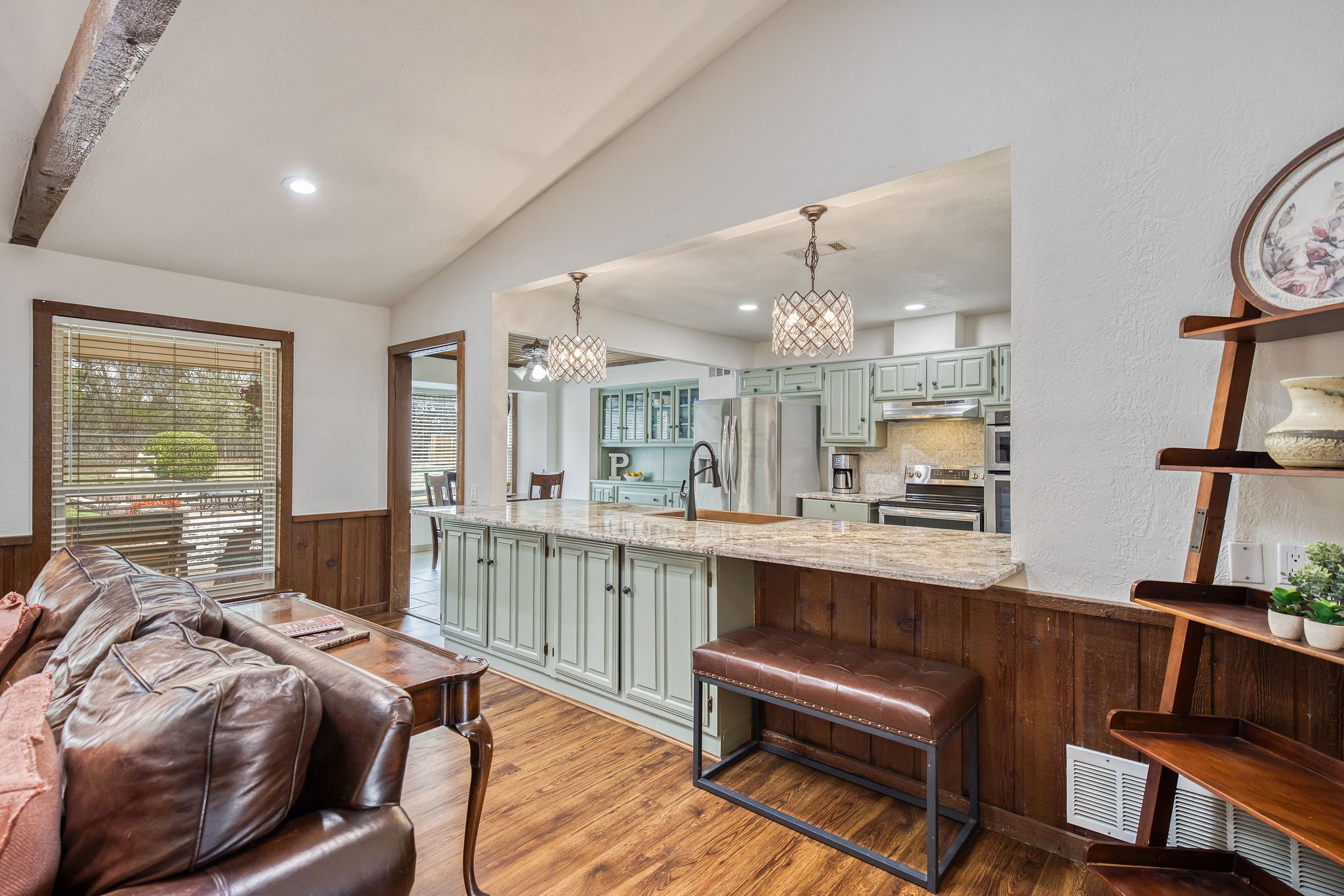 328 Shadowwood Trail Ovilla TX 75154