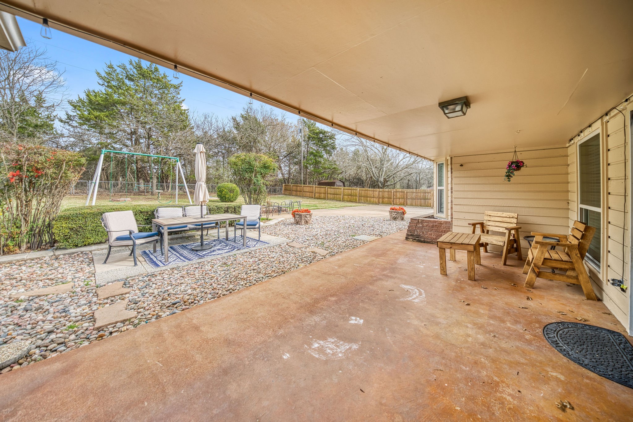 328 Shadowwood Trail Ovilla TX 75154