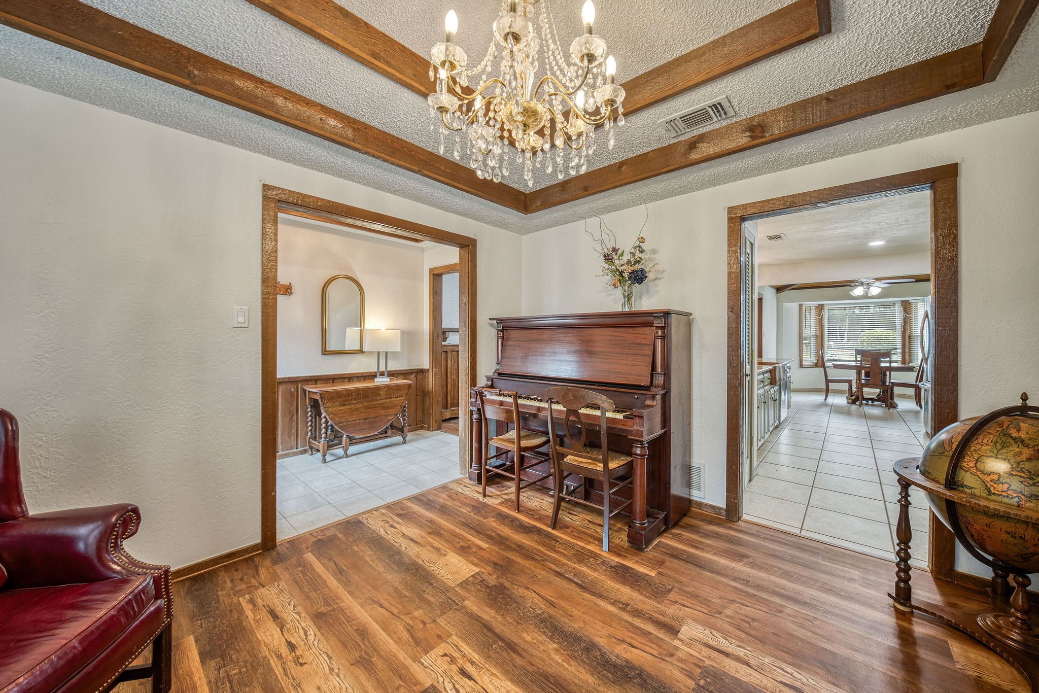 328 Shadowwood Trail Ovilla TX 75154