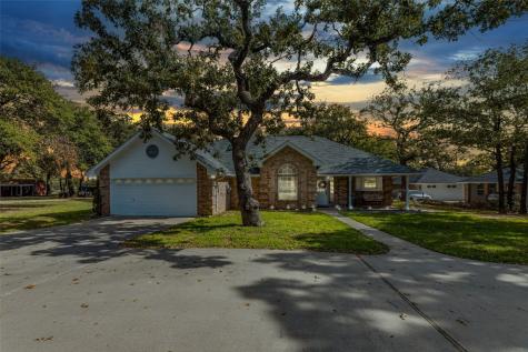 199 Faye Lane Springtown TX 76082