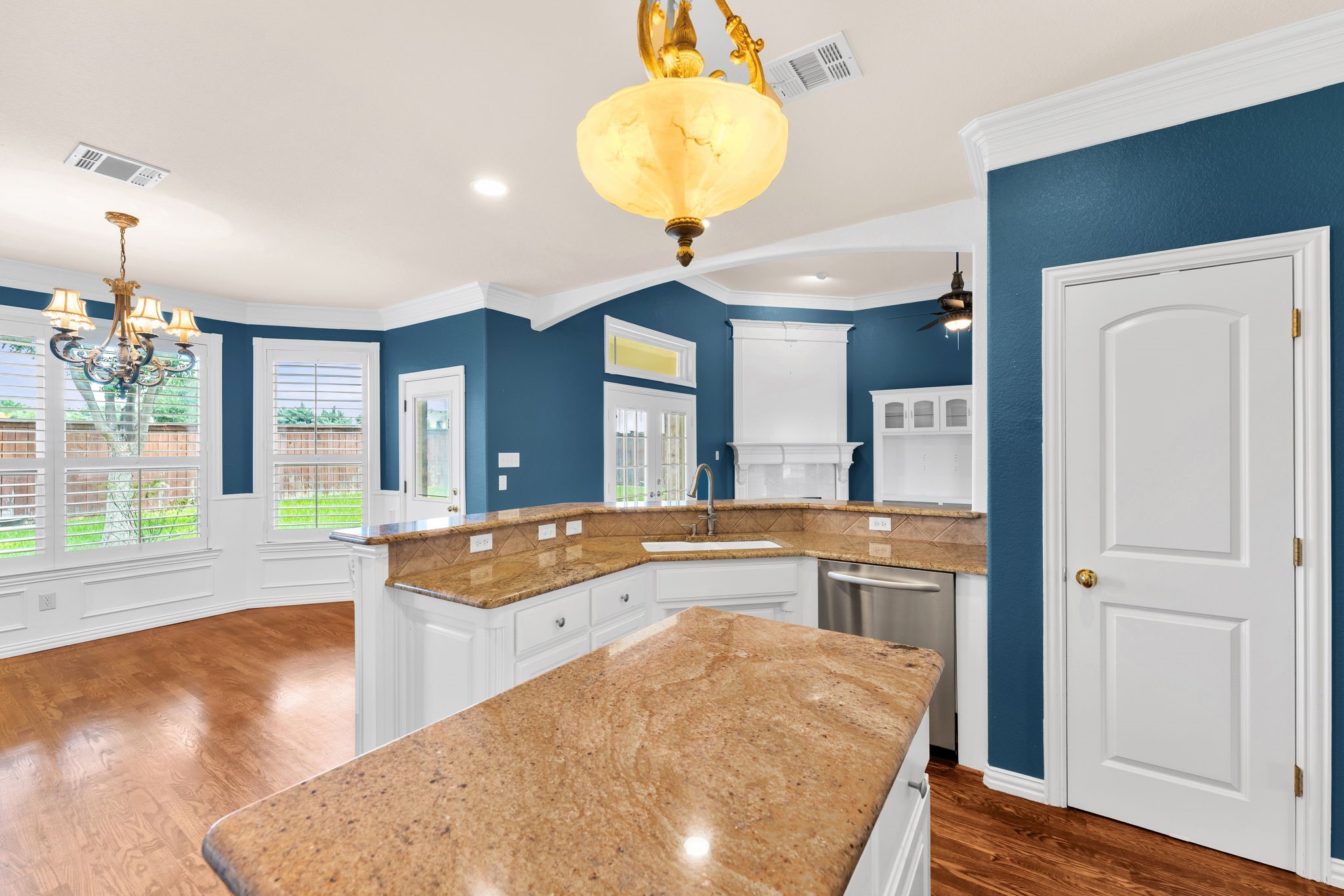 5504 Plata Lane Benbrook TX 76126