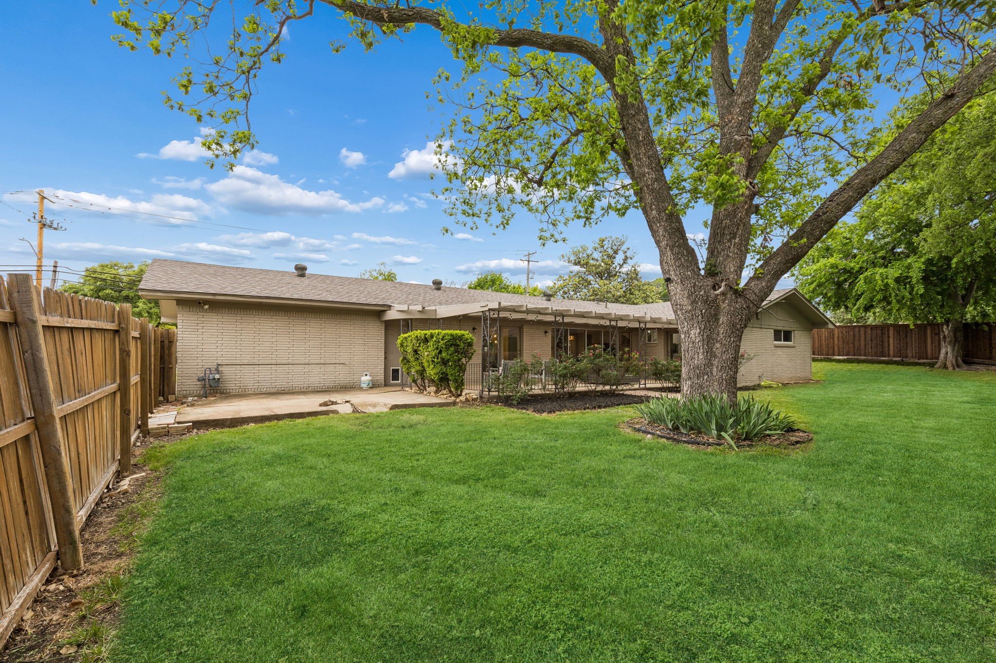 3840 Walton Avenue Fort Worth TX 76133