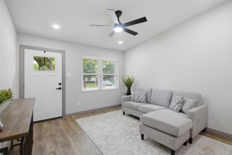 513 Hardy Drive Garland TX 75041