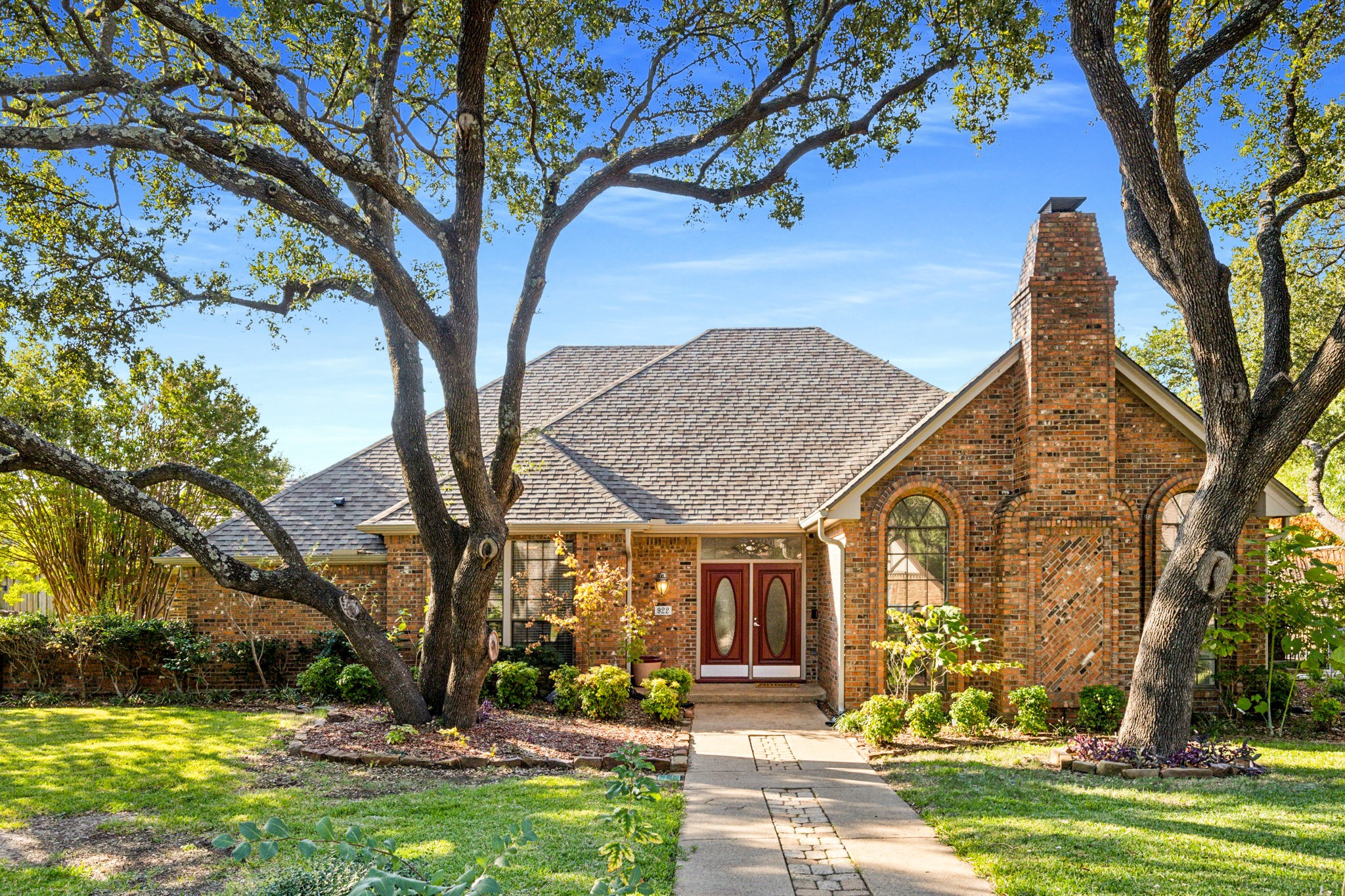 922 Thistle Green Lane Duncanville TX 75137