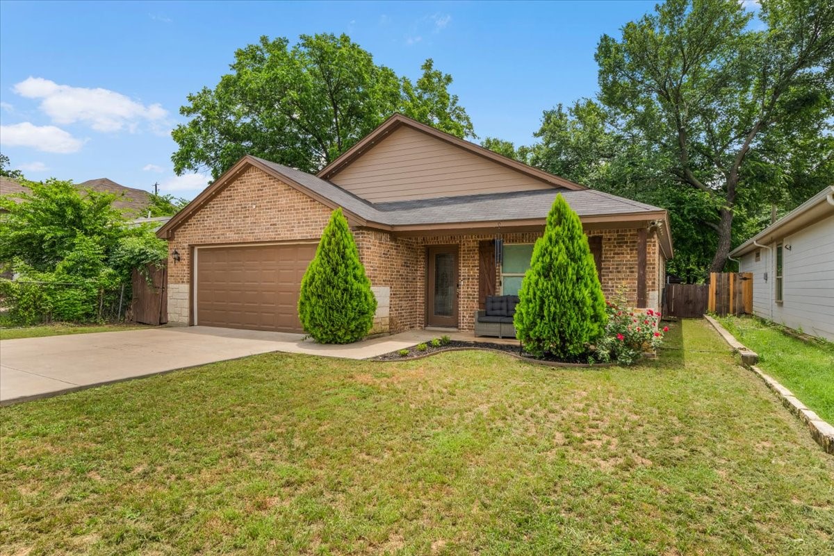 2512 Avenue H Fort Worth TX 76105