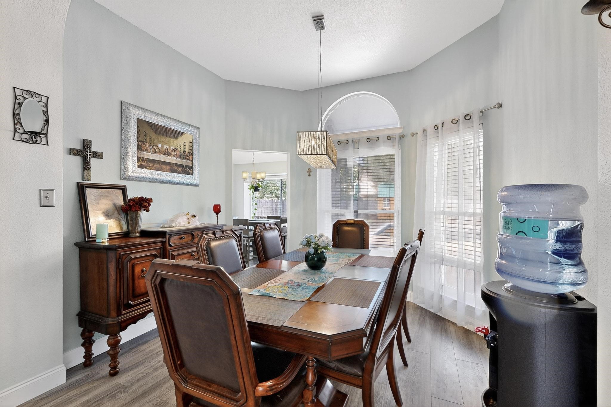 211 Ember Glen Drive Arlington TX 76018