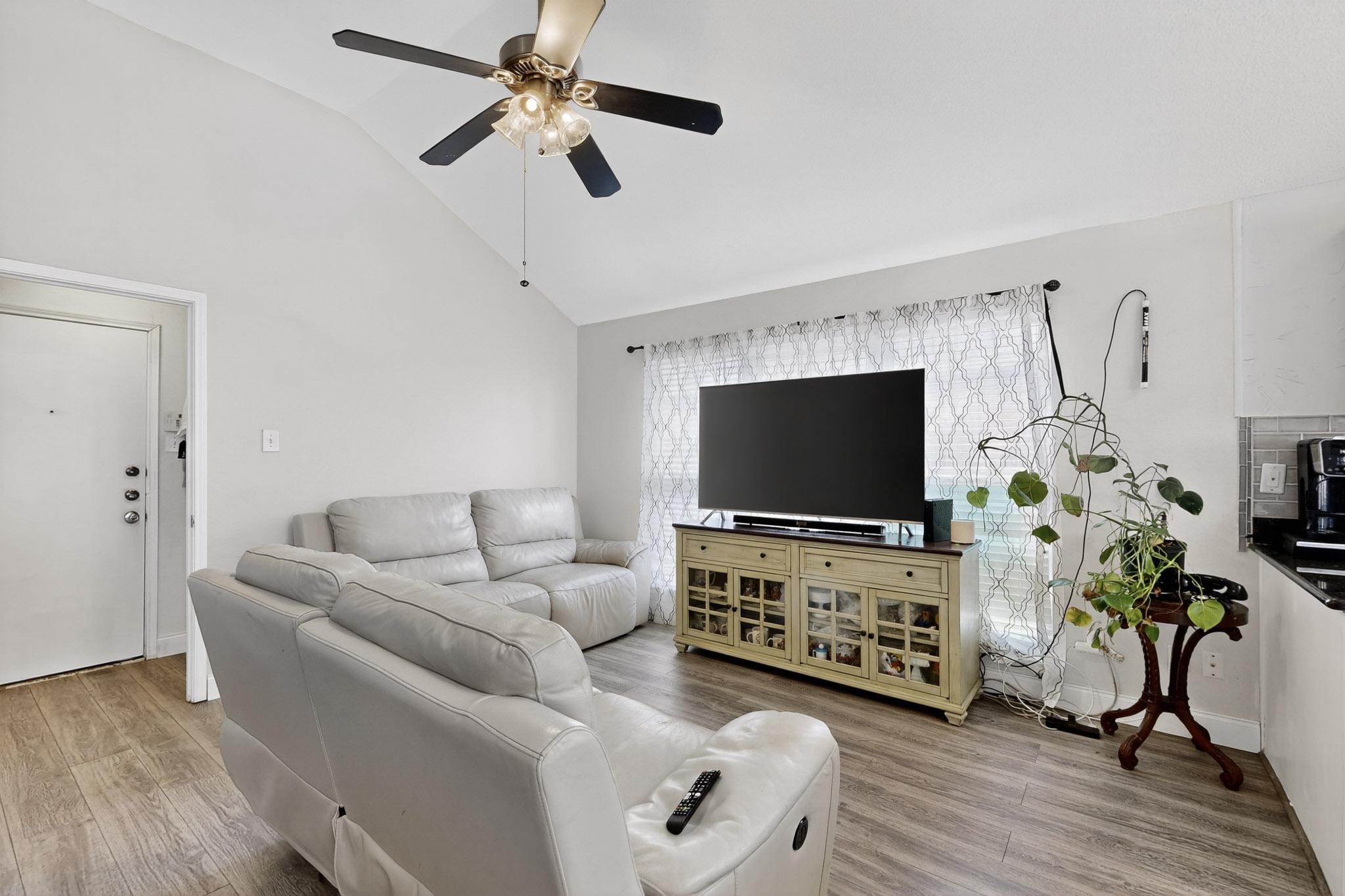 211 Ember Glen Drive Arlington TX 76018