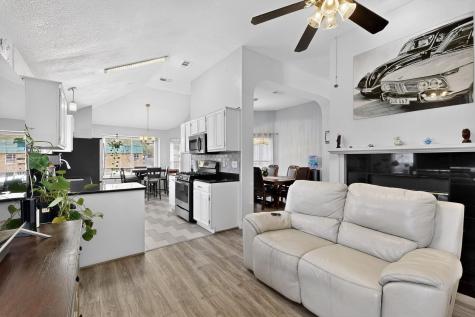 211 Ember Glen Drive Arlington TX 76018