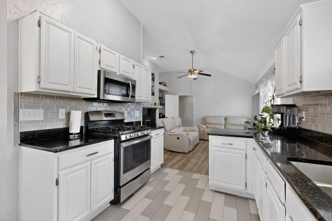 211 Ember Glen Drive Arlington TX 76018