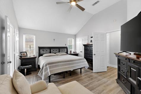 211 Ember Glen Drive Arlington TX 76018