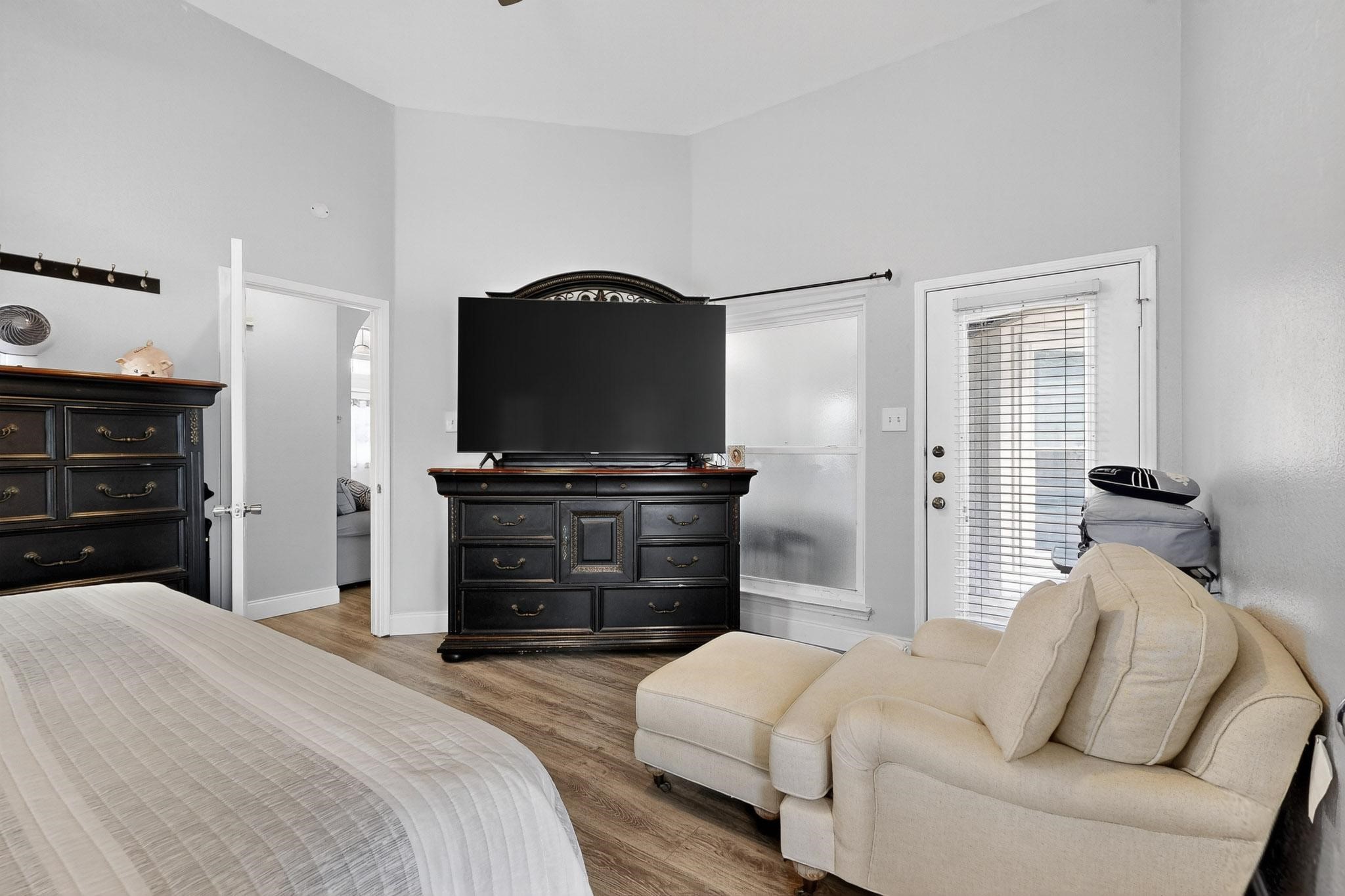 211 Ember Glen Drive Arlington TX 76018
