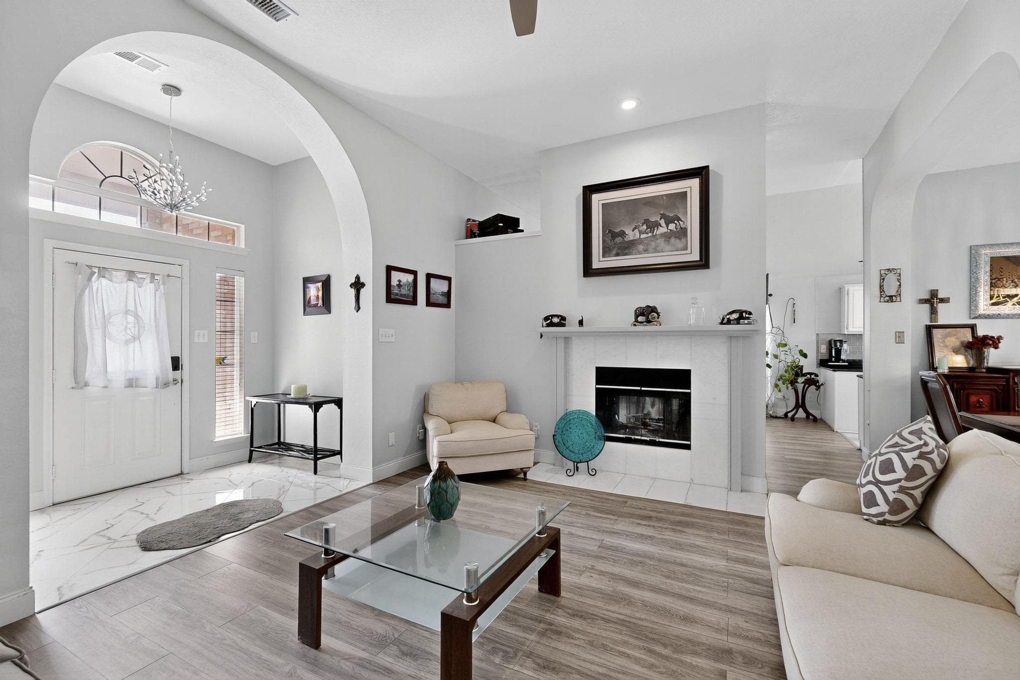 211 Ember Glen Drive Arlington TX 76018