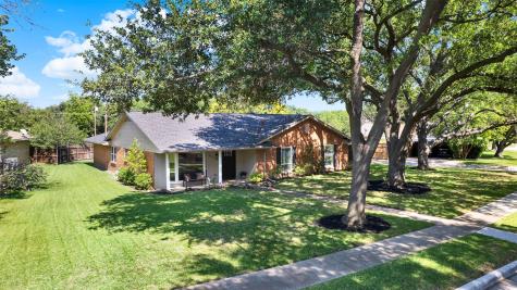 2712 Forest Grove Drive Richardson TX 75080
