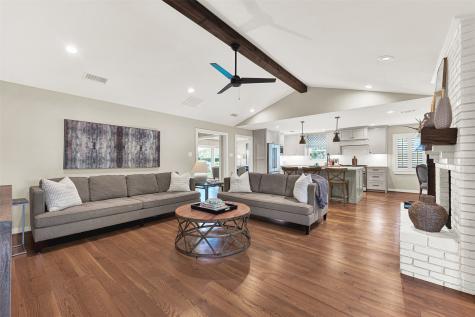 2712 Forest Grove Drive Richardson TX 75080