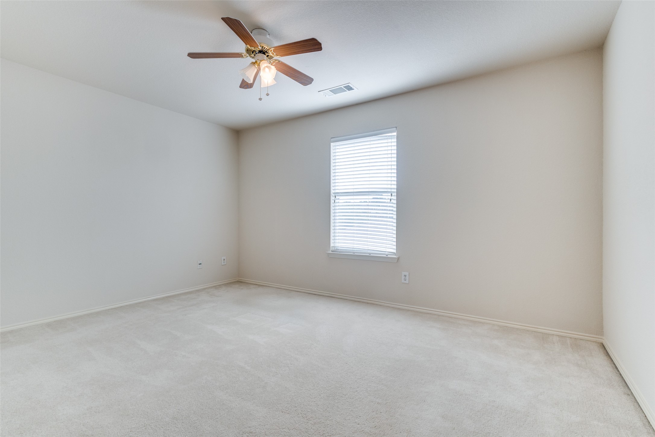 5132 Senator Drive Fort Worth TX 76244