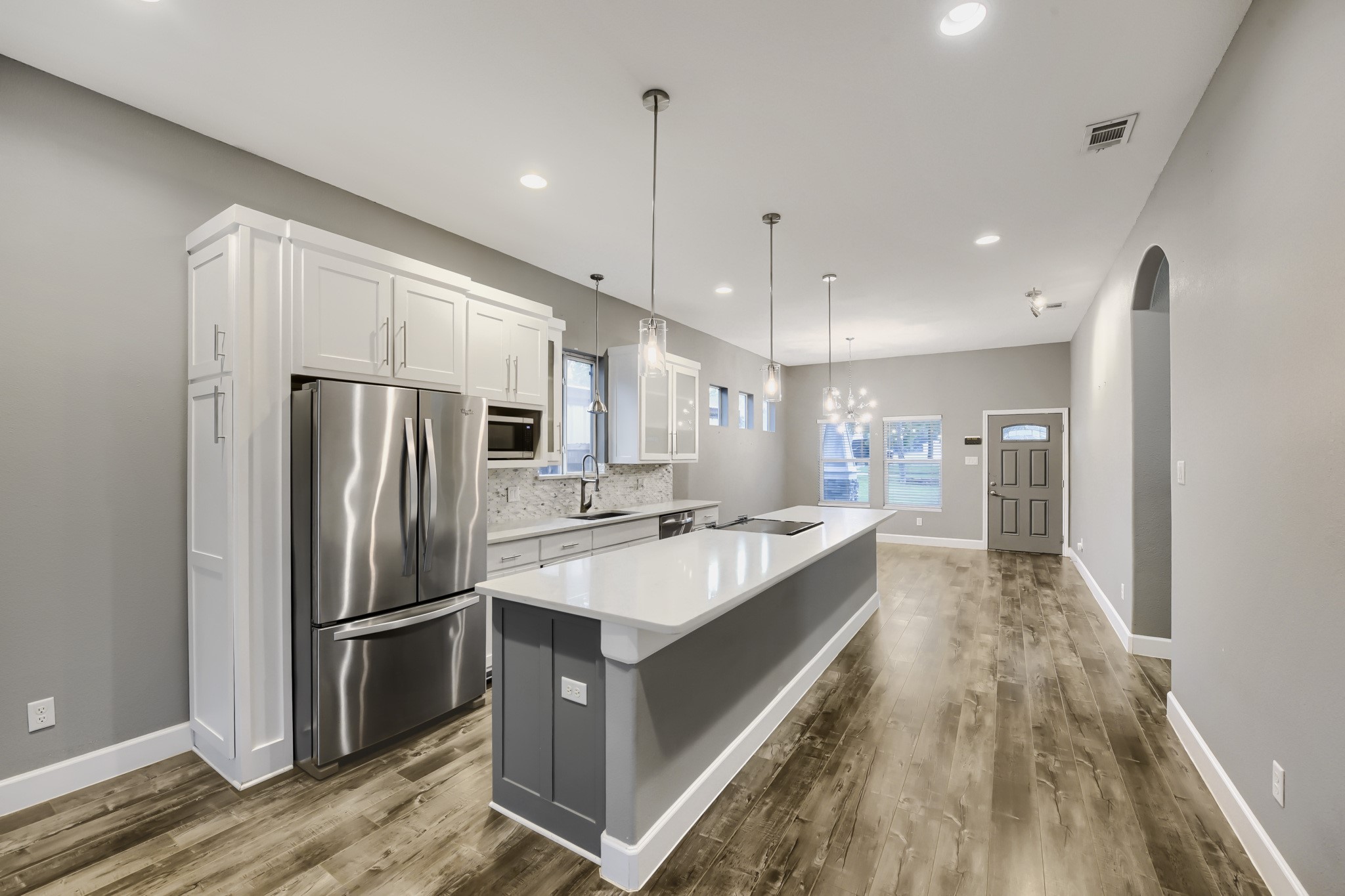 210 W Oak Street Mansfield TX 76063