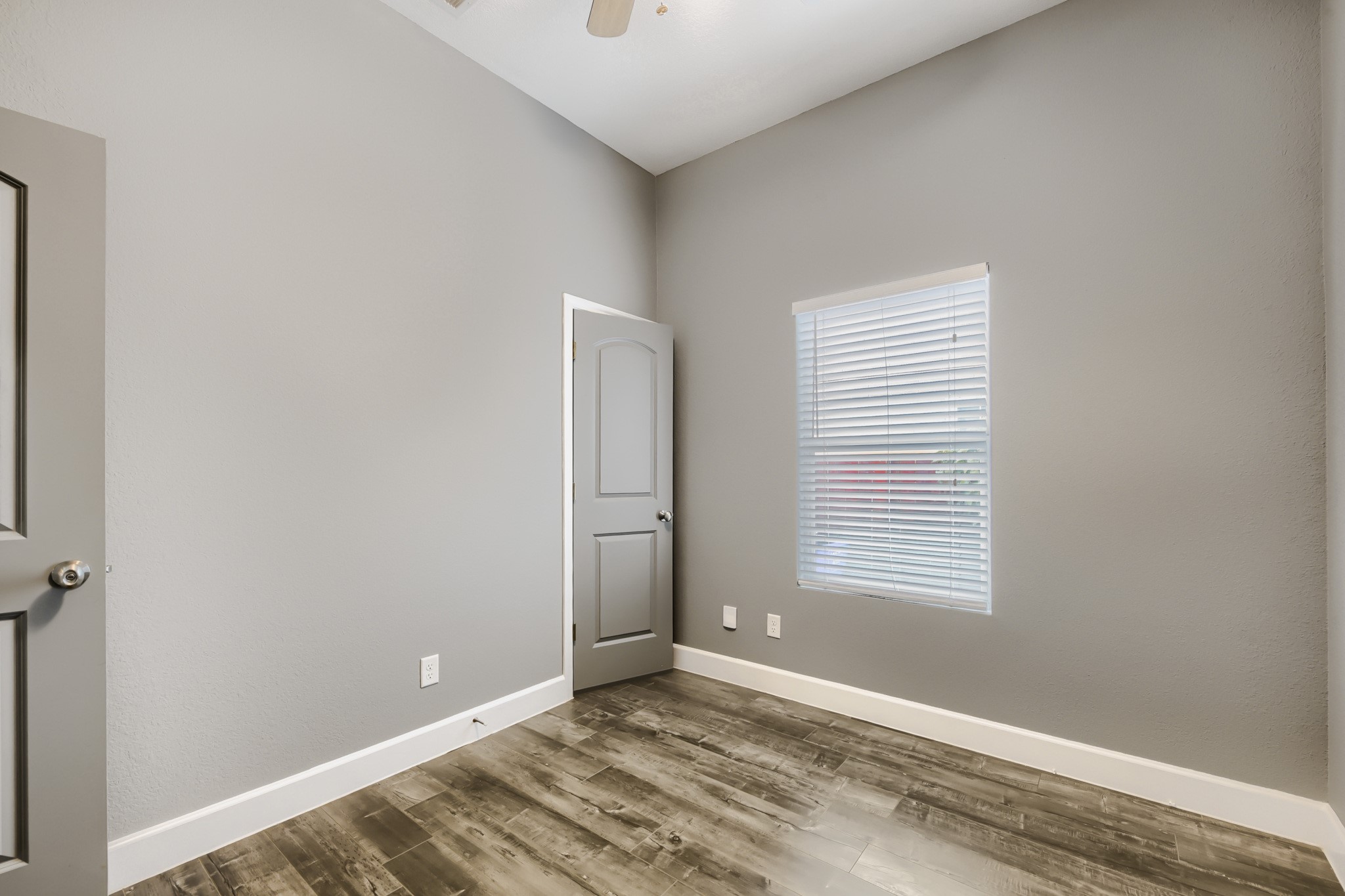 210 W Oak Street Mansfield TX 76063