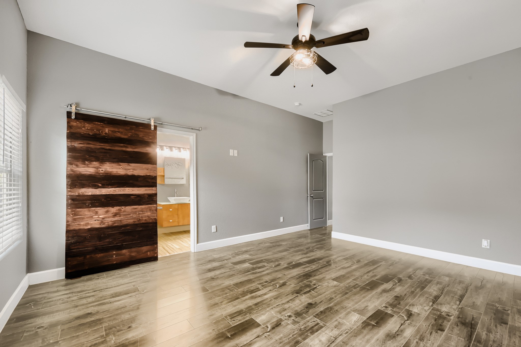 210 W Oak Street Mansfield TX 76063