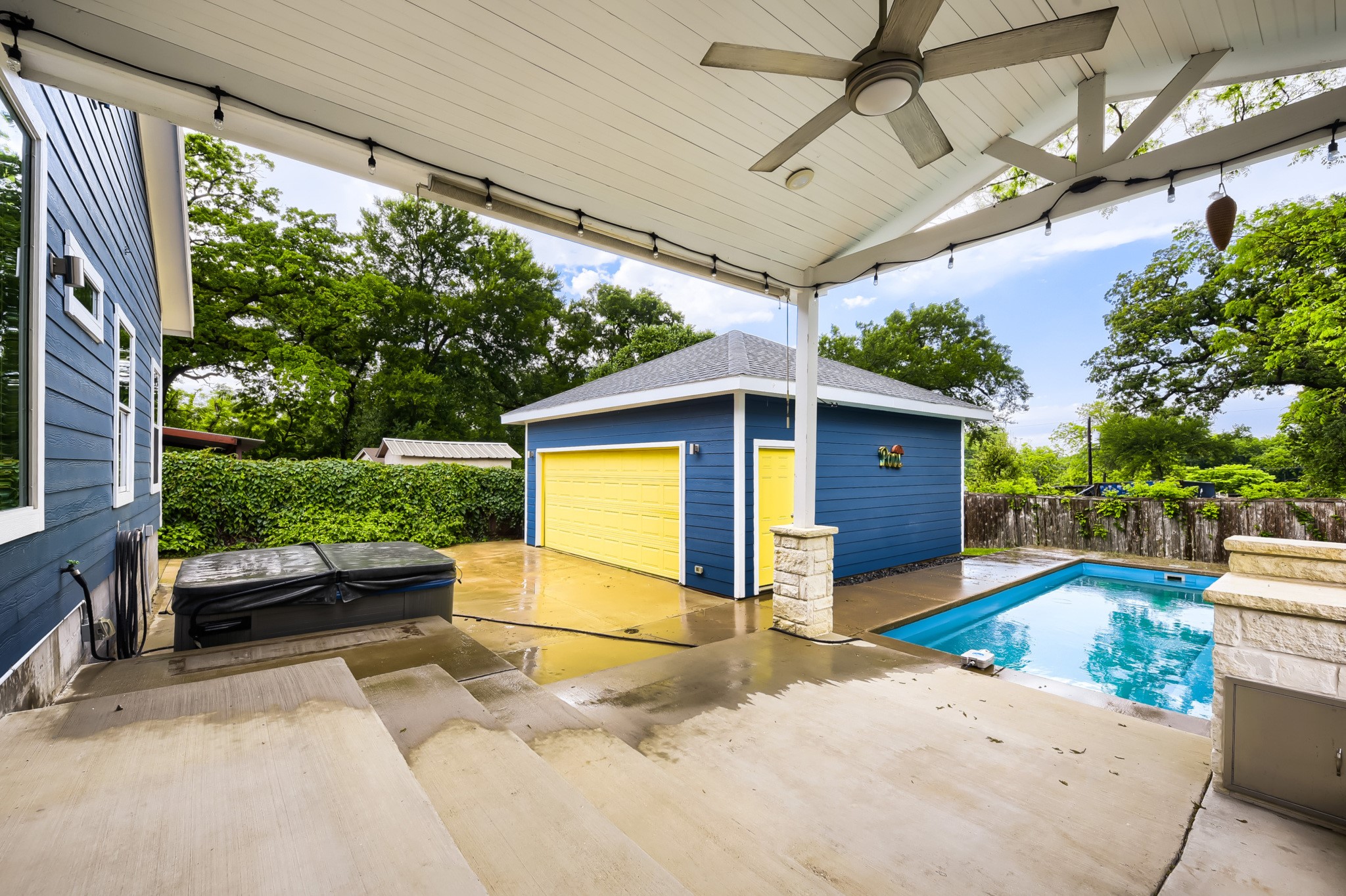210 W Oak Street Mansfield TX 76063