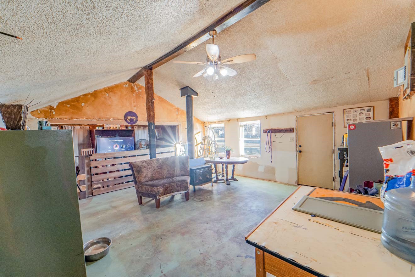 1318 W 2nd Street Breckenridge TX 76424