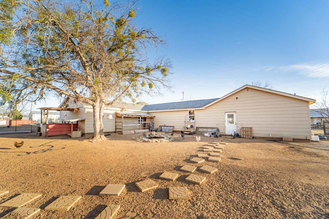 1318 W 2nd Street Breckenridge TX 76424