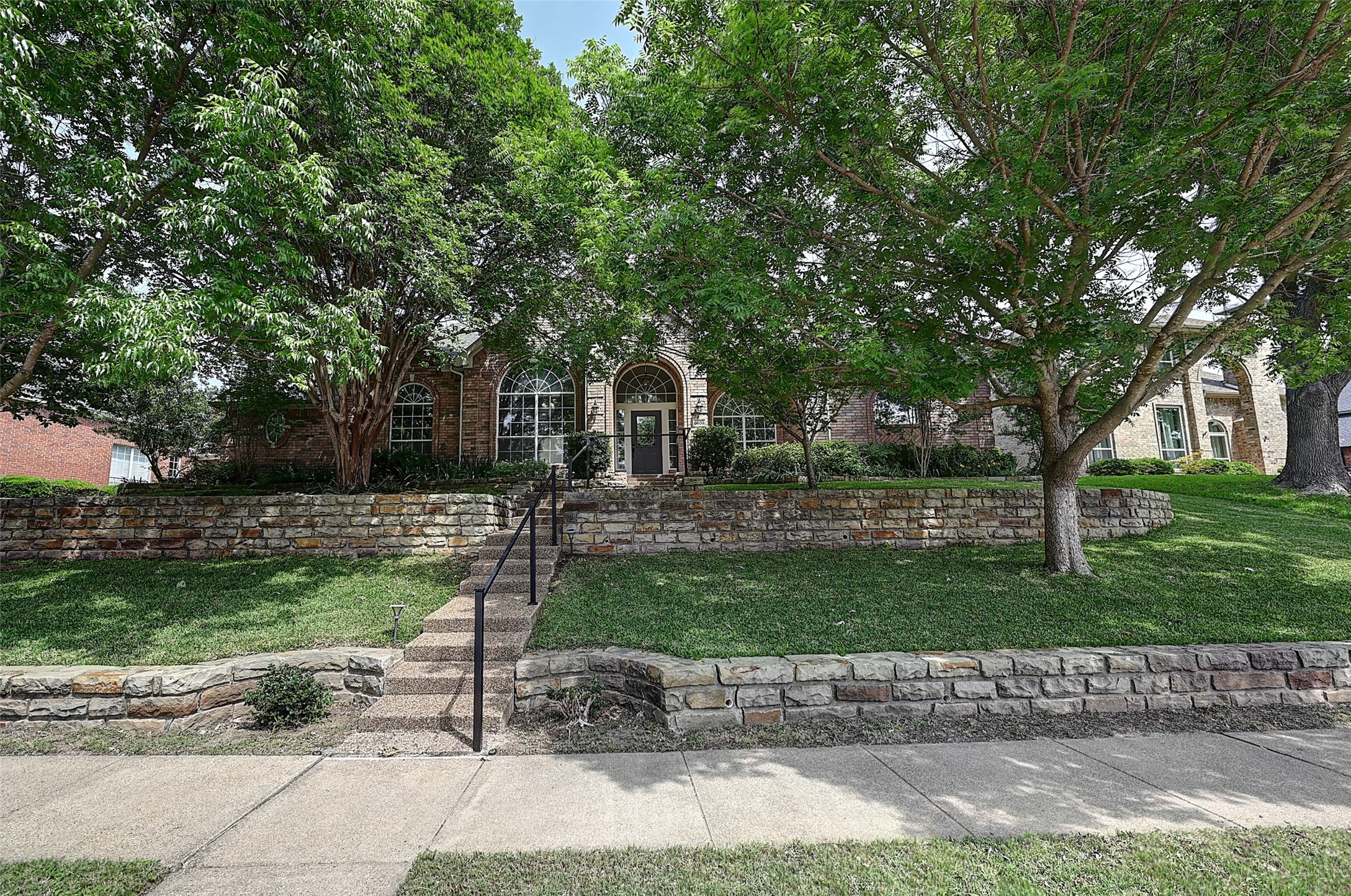 6608 Barclay Lane Garland TX 75044