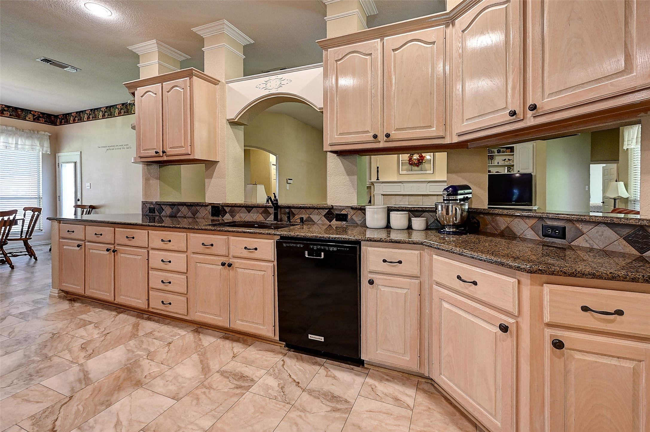 6608 Barclay Lane Garland TX 75044