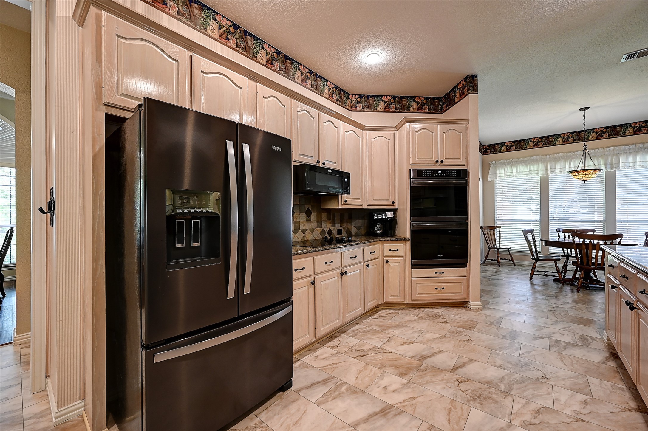 6608 Barclay Lane Garland TX 75044