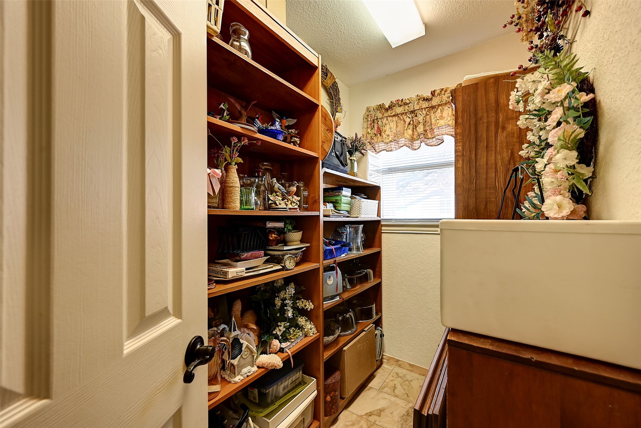 6608 Barclay Lane Garland TX 75044