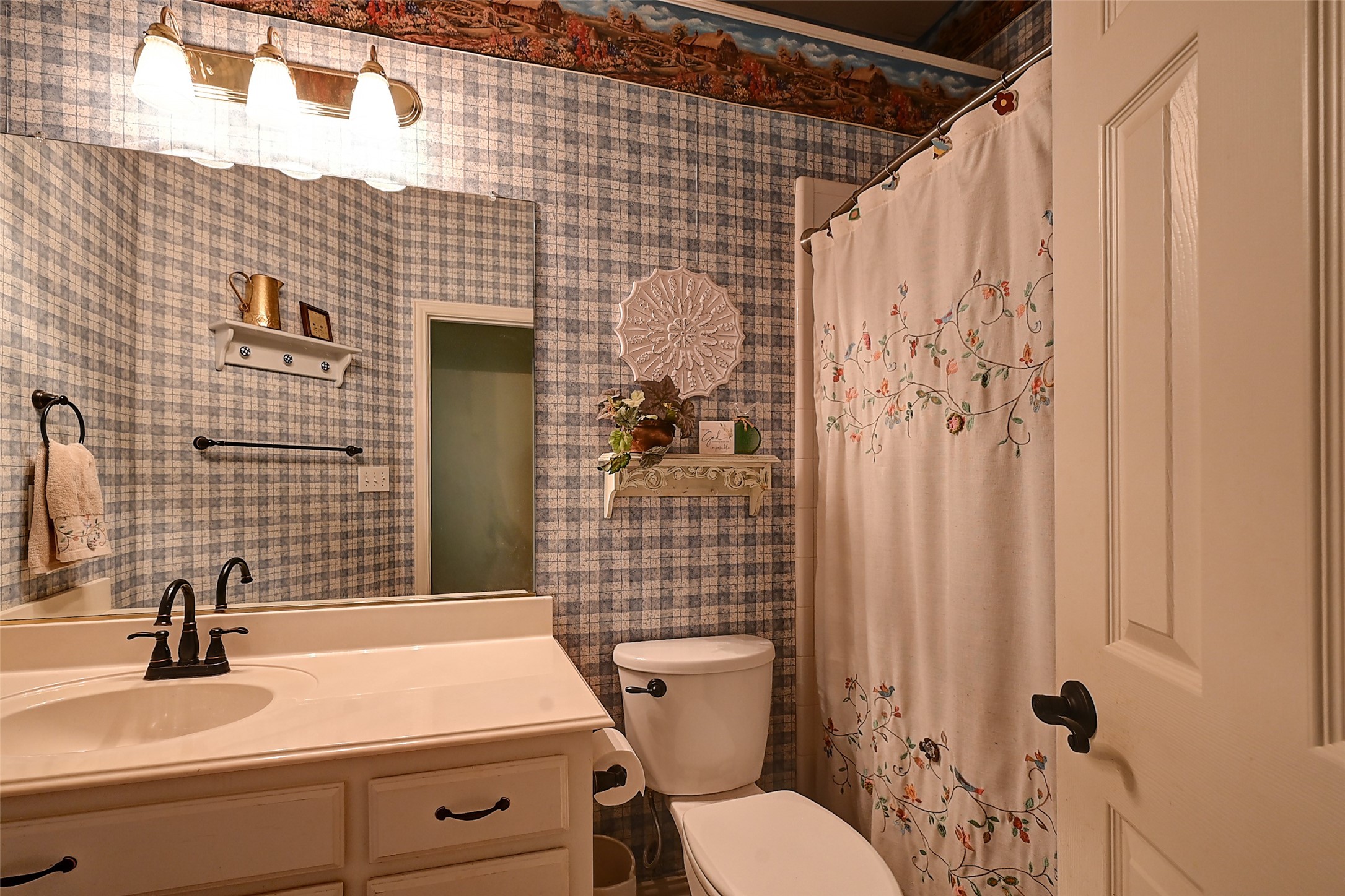 6608 Barclay Lane Garland TX 75044