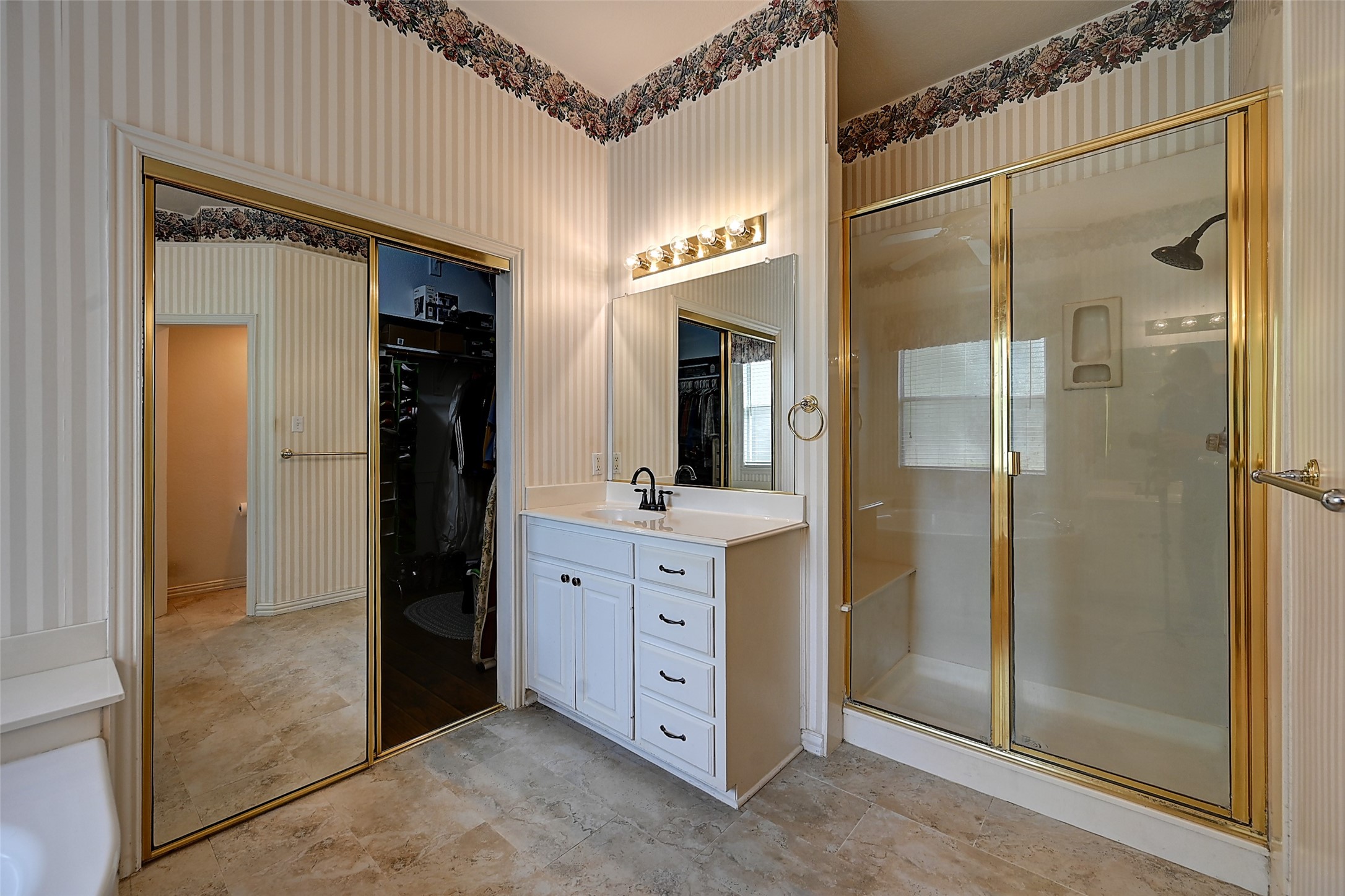 6608 Barclay Lane Garland TX 75044