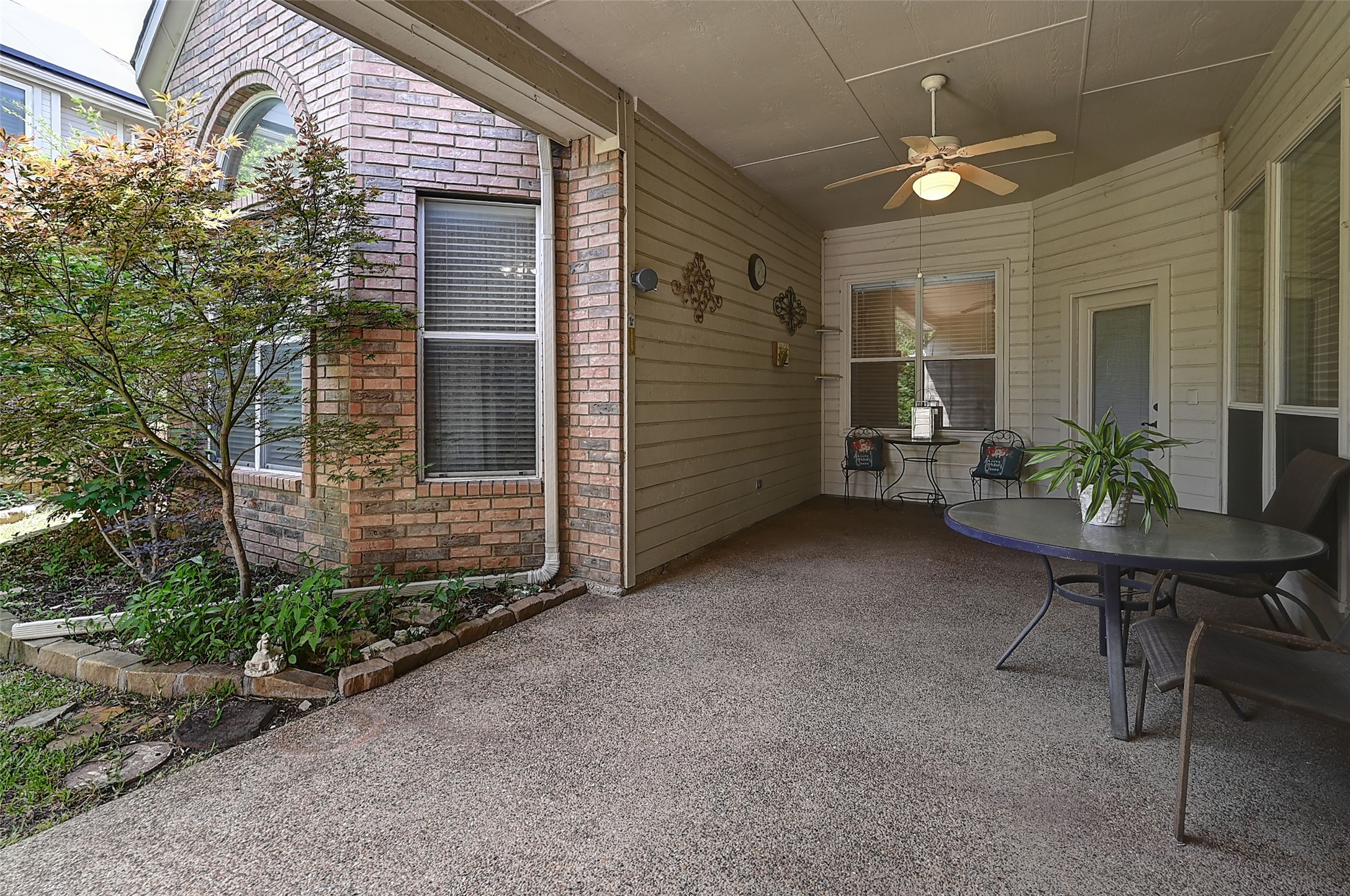 6608 Barclay Lane Garland TX 75044