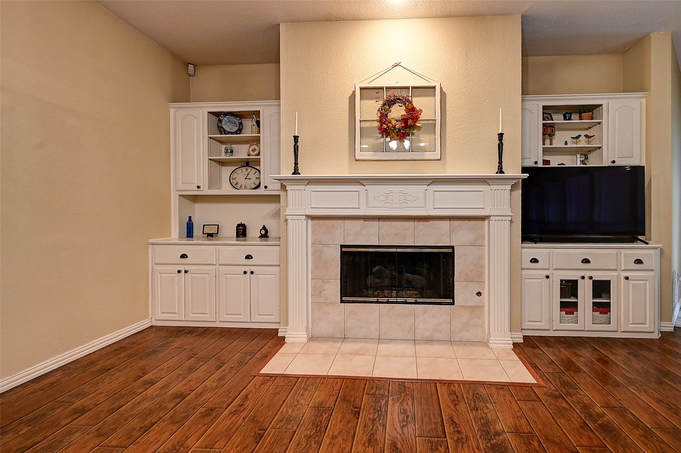 6608 Barclay Lane Garland TX 75044