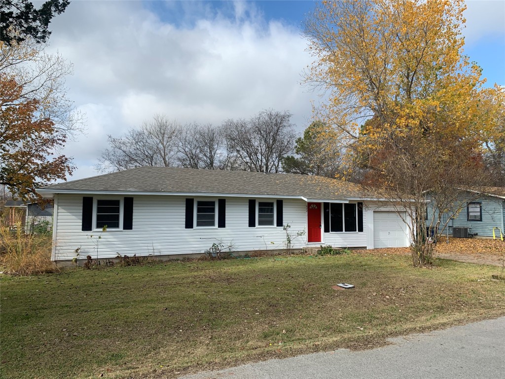 622 Franklin Avenue Pottsboro TX 75076