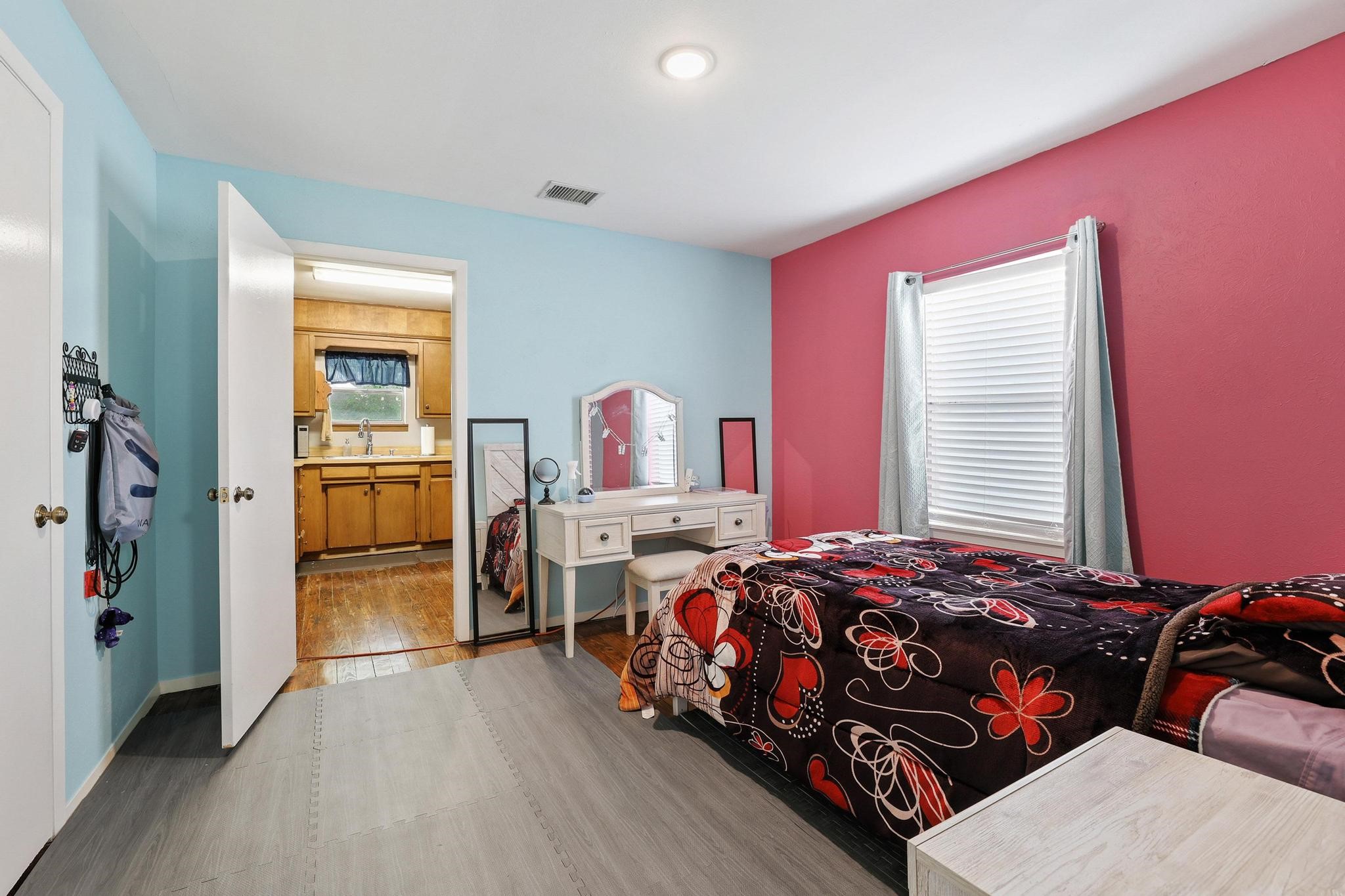 312 E Saunders Street Trenton TX 75490