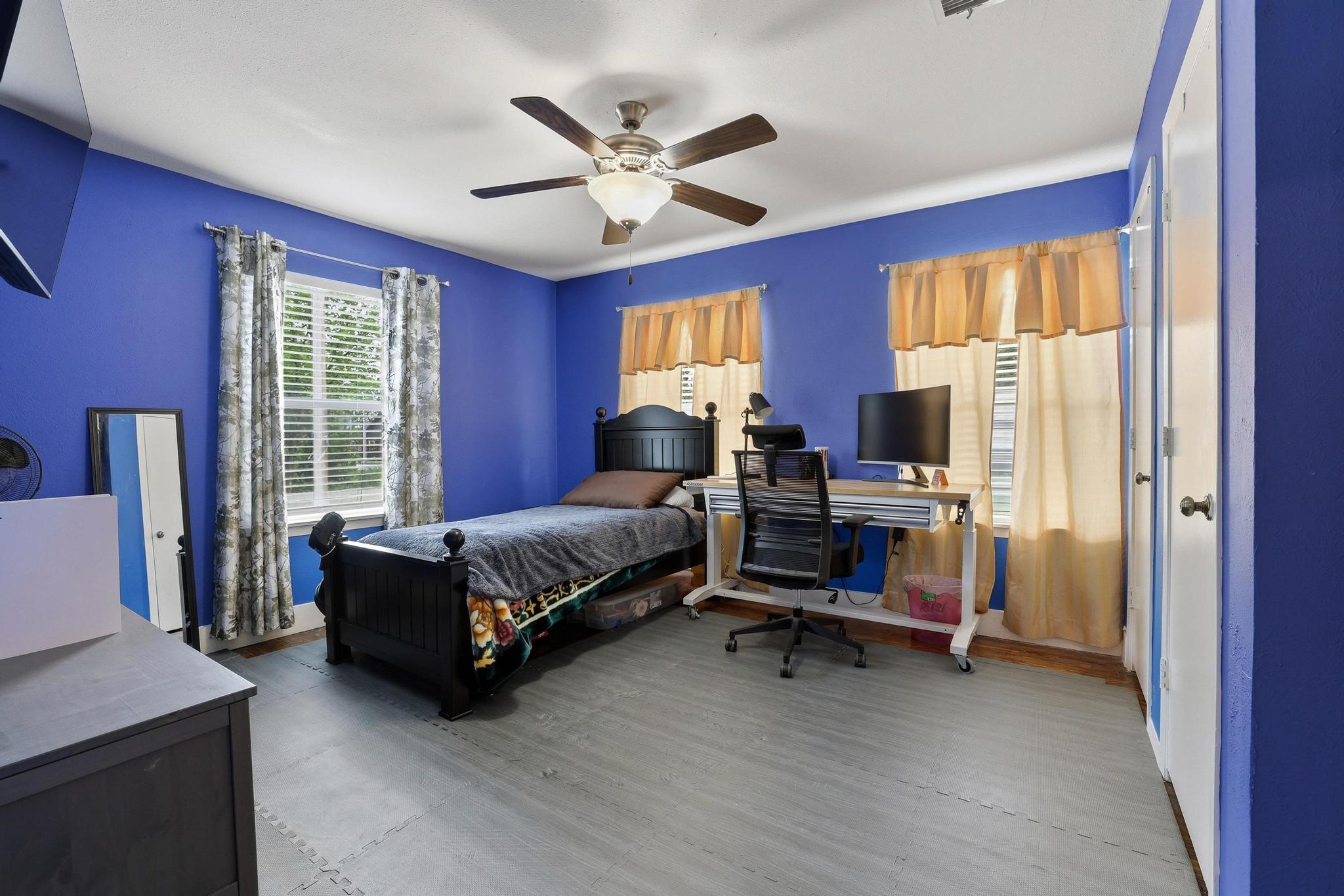 312 E Saunders Street Trenton TX 75490