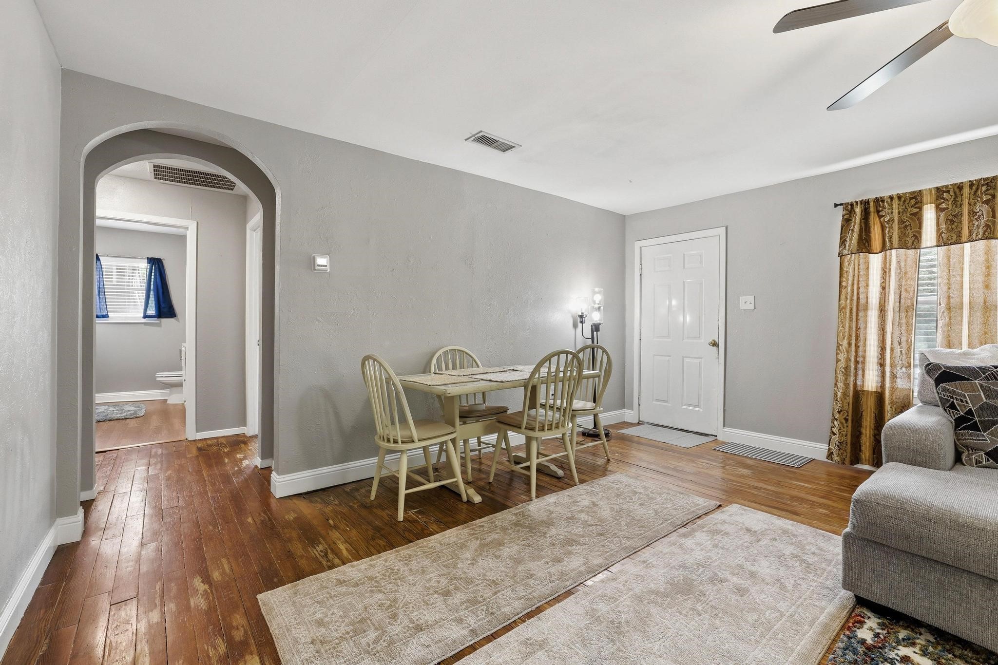 312 E Saunders Street Trenton TX 75490