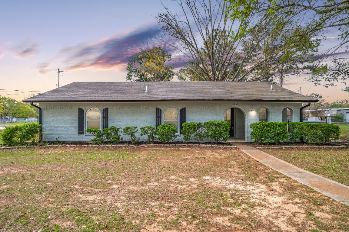 1001 Caprice Drive Grand Saline TX 75140