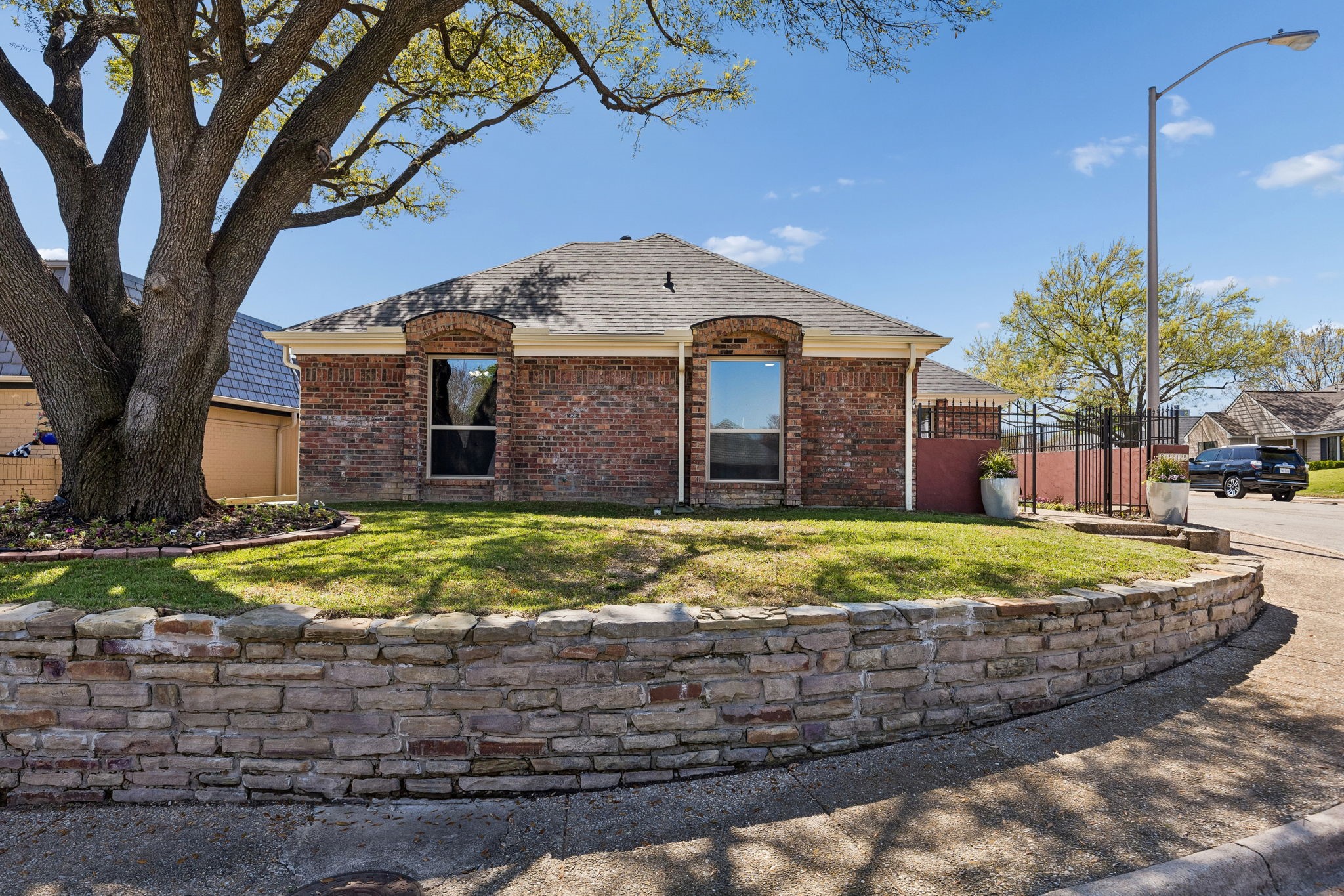 8115 Old Moss Road Dallas TX 75231