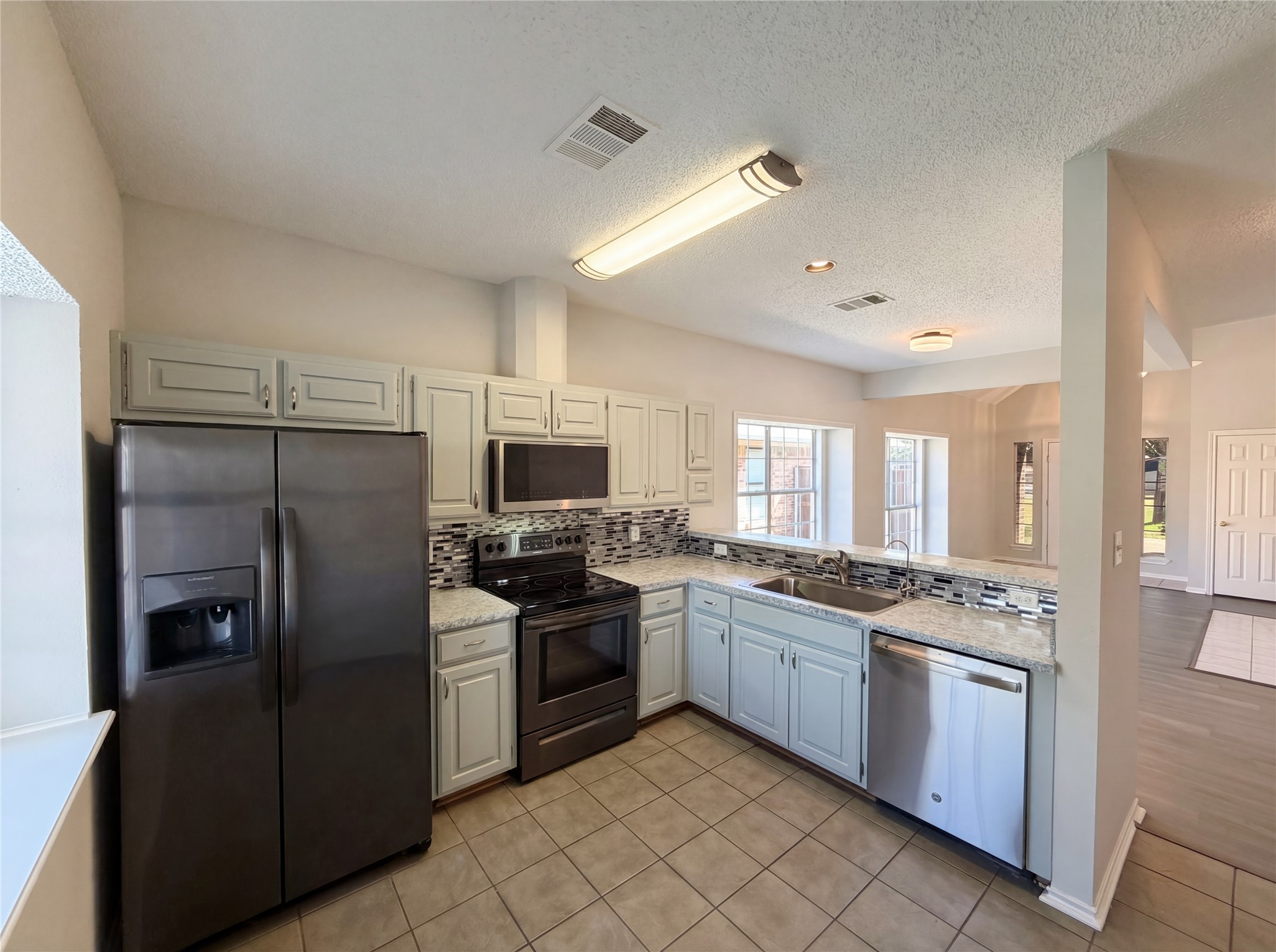 954 S Old Orchard Lane Lewisville TX 75067