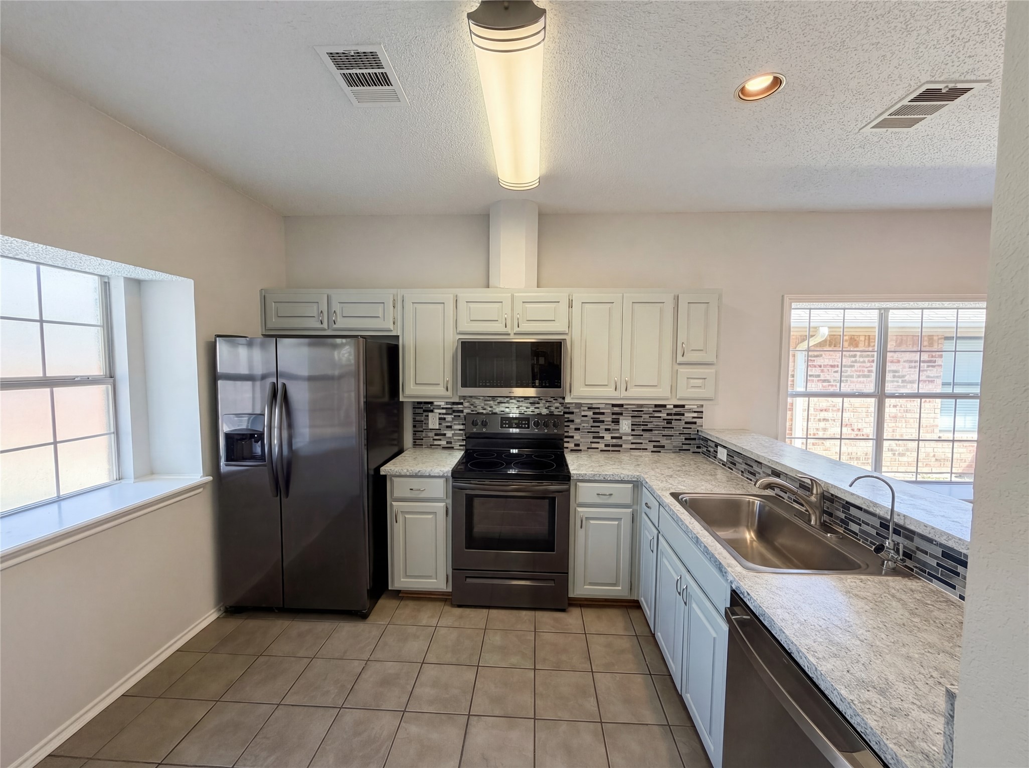 954 S Old Orchard Lane Lewisville TX 75067