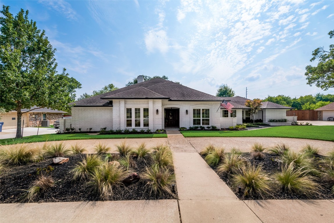 2609 Country Valley Road Garland TX 75043