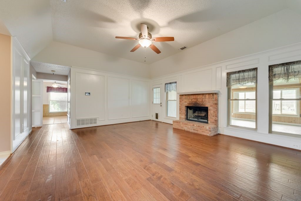 834 Rock Creek Lane Red Oak TX 75154