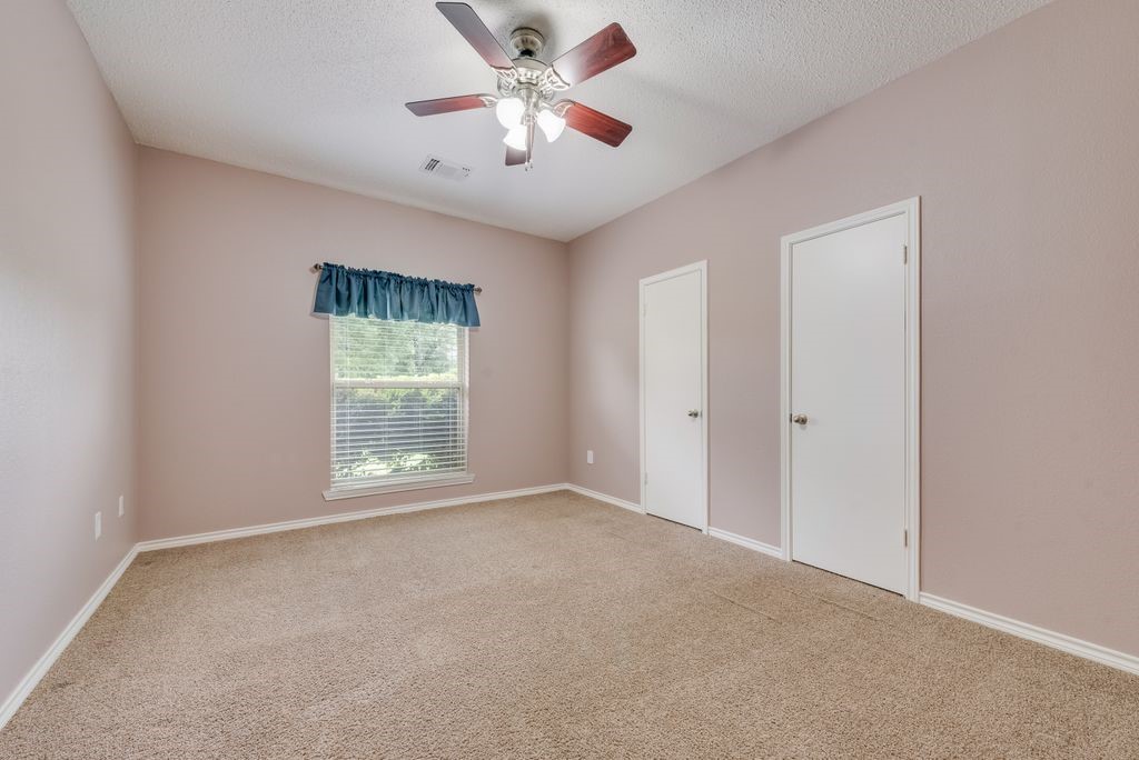 834 Rock Creek Lane Red Oak TX 75154