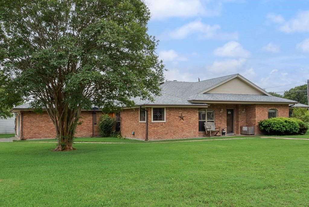 834 Rock Creek Lane Red Oak TX 75154