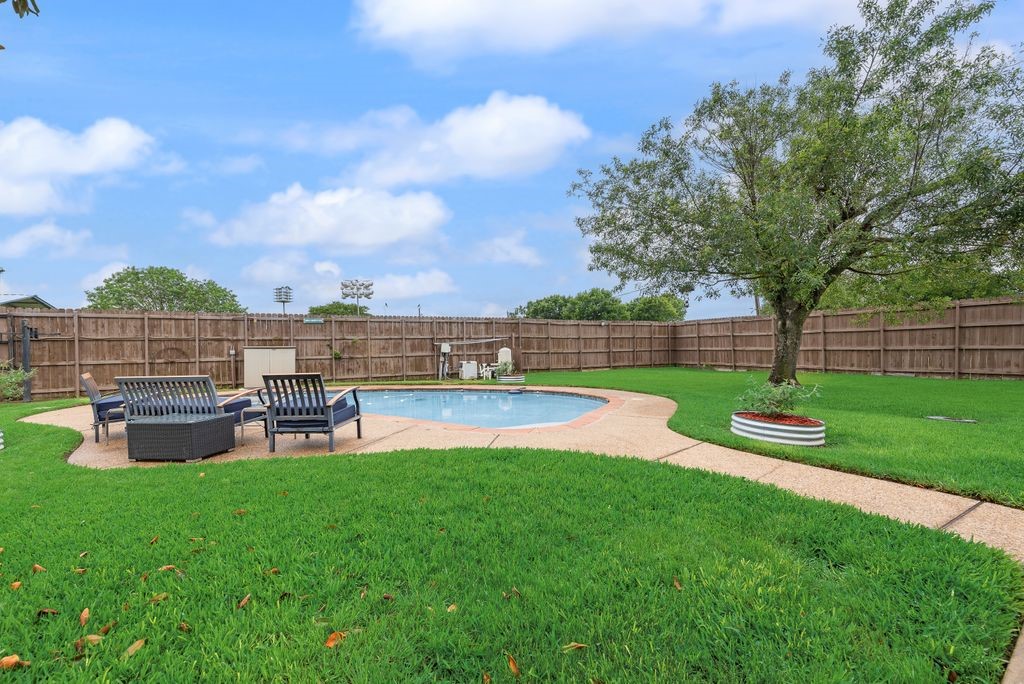 834 Rock Creek Lane Red Oak TX 75154