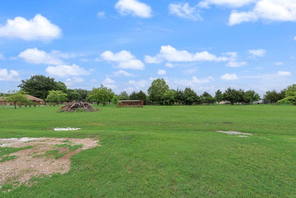 834 Rock Creek Lane Red Oak TX 75154
